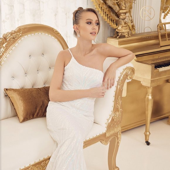 NEW LONG OFF ONE SHOULDER SLEEVELESS EMBROIDERED DRESS WITH ZIPPER BACK NX R1204